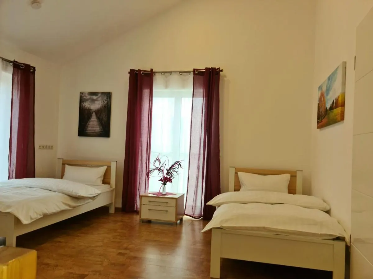 Apartment Gaestehaus Staudenschloss Mickhausen Germany