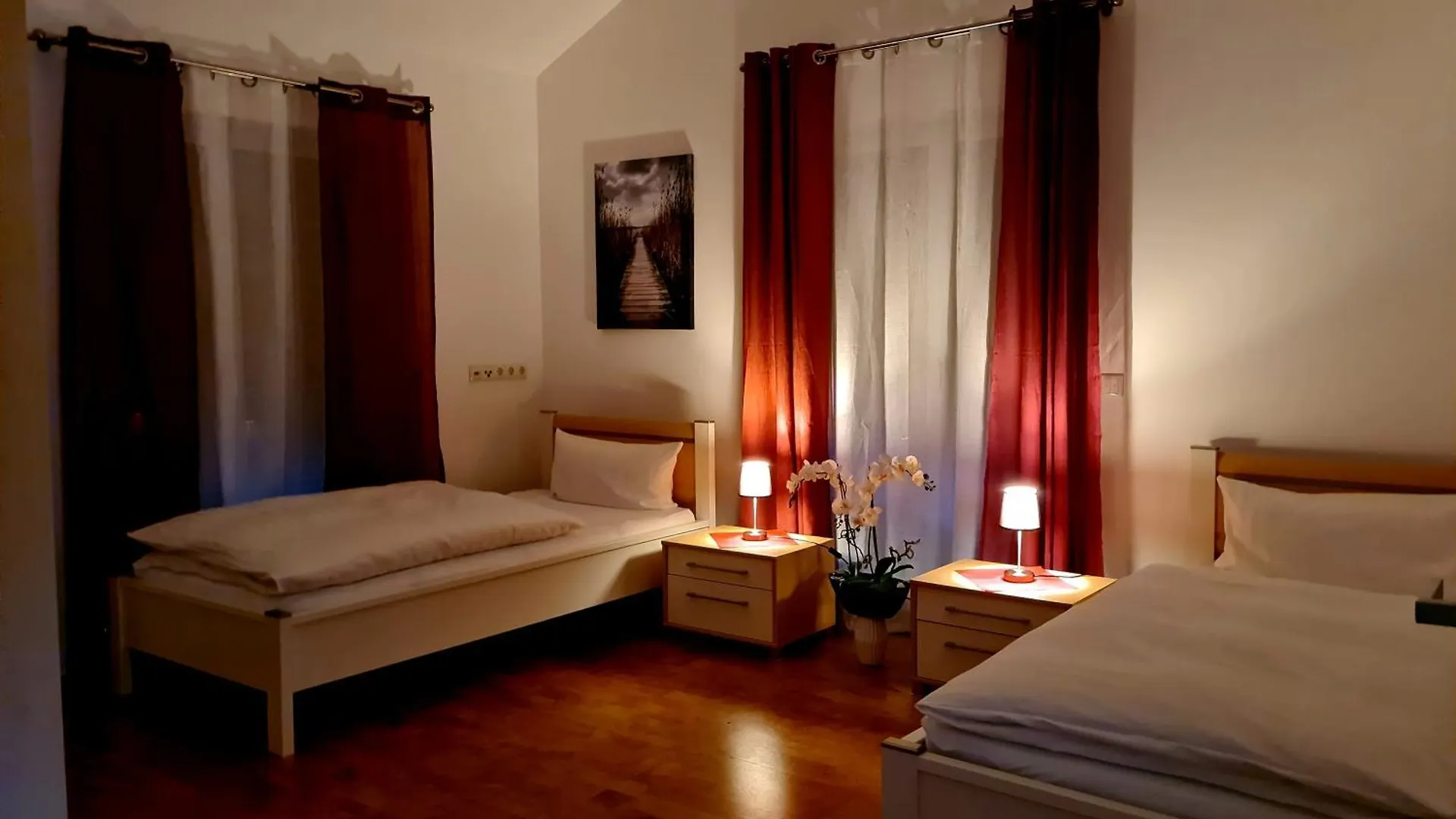 Apartment Gaestehaus Staudenschloss Mickhausen
